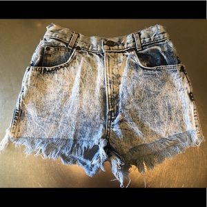 Vintage Chic Demin Acid-Wash Cutoff Shorts MADE IN USA